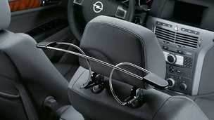 Opel Astra GTC - Вешалка