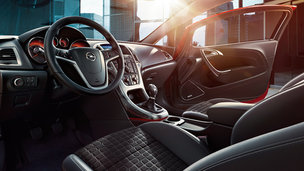 Opel Astra GTC - Дизайн интерьера