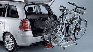 Opel Zafira - Заднее крепление для перевозки велосипедов, устанавливаемое на буксирной сцепке
