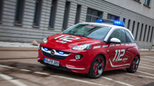 На RETTmobil 2013 Opel показал ADAM для пожарных